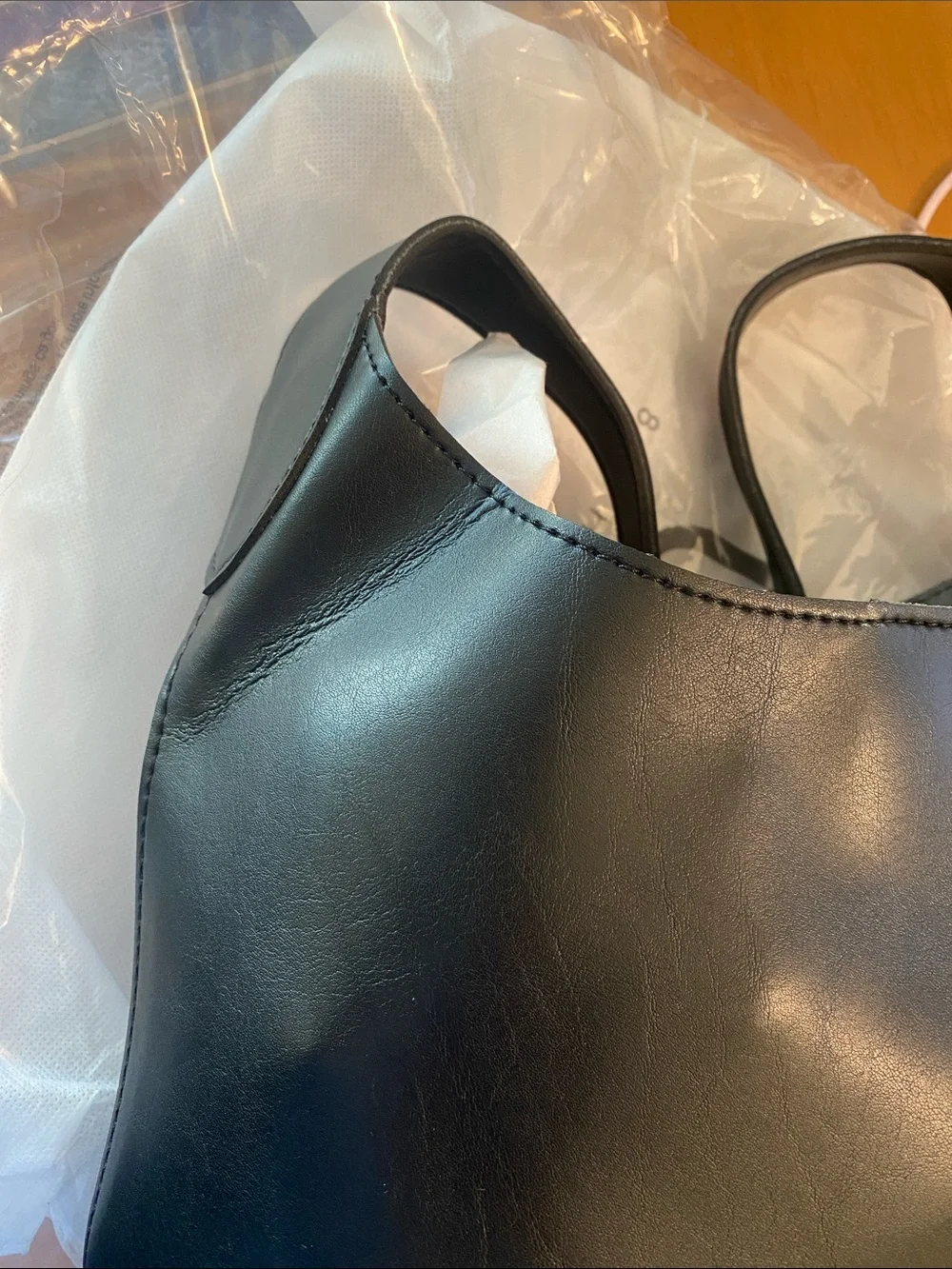 Colton Bucket Bag with Pouch in Black X Revolver 8 OTHER REASONS NEW-Flawed